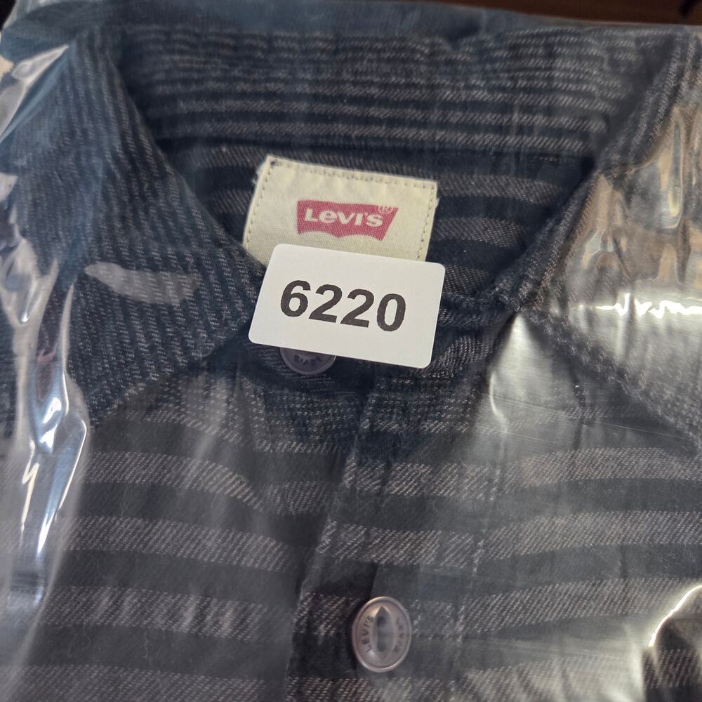 Levi's Mens Medium Black Gray Stripe Long Sleeve Flannel Button Down Shirt - Picture 13 of 13
